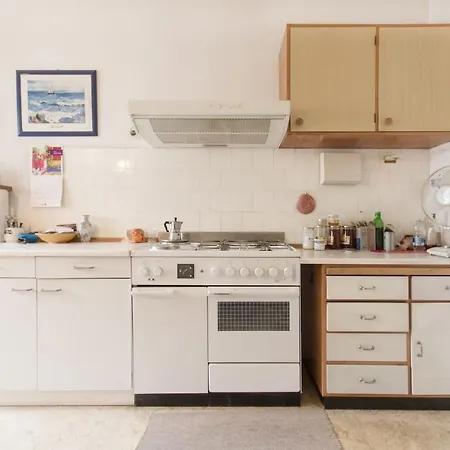 Central 2bedrooms Apt Near Bus/railway Station Lublaň