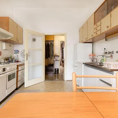 Apartmán Central 2bedrooms Apt Near Bus/railway Station