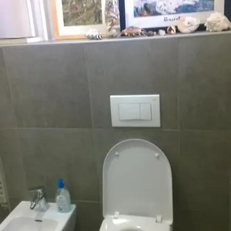 Central 2bedrooms Apt Near Bus/railway Station *