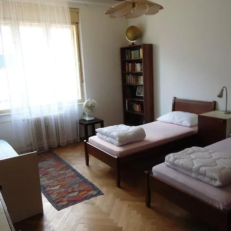 Apartmán Central 2bedrooms Apt Near Bus/railway Station